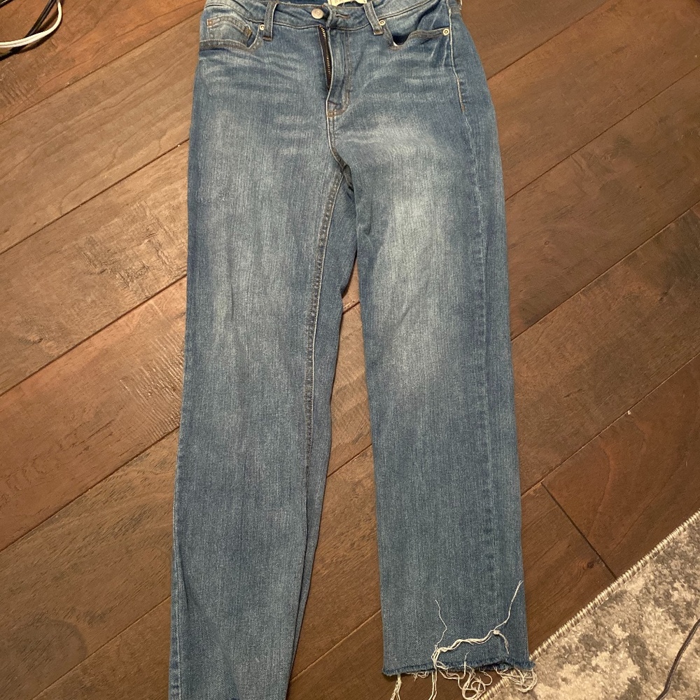 Francesca's Copped Mom Jeans